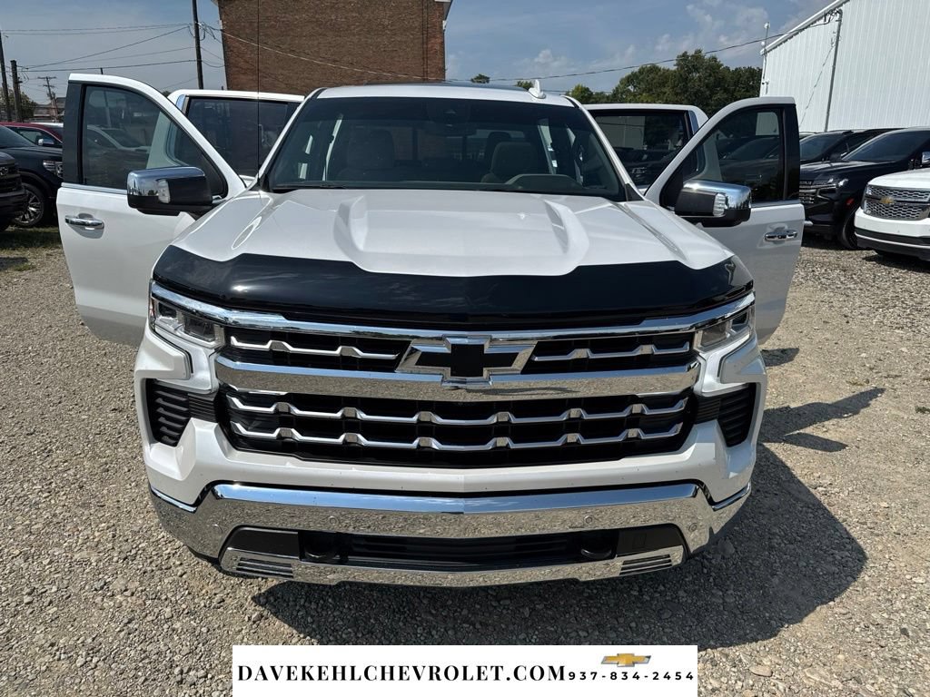 Used 2022 Chevrolet Silverado 1500 LTZ w/ LTZ Premium Package AWD/4WD image 36