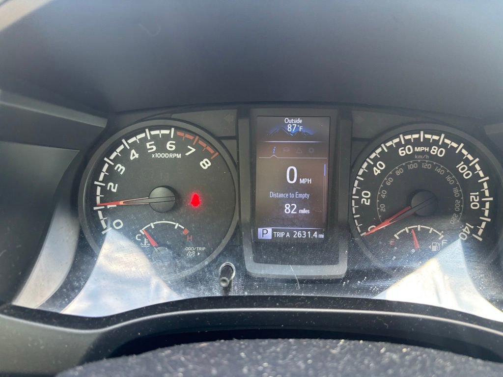 Used 2018 Toyota Tacoma SR w/ SR Convenience Package image 13