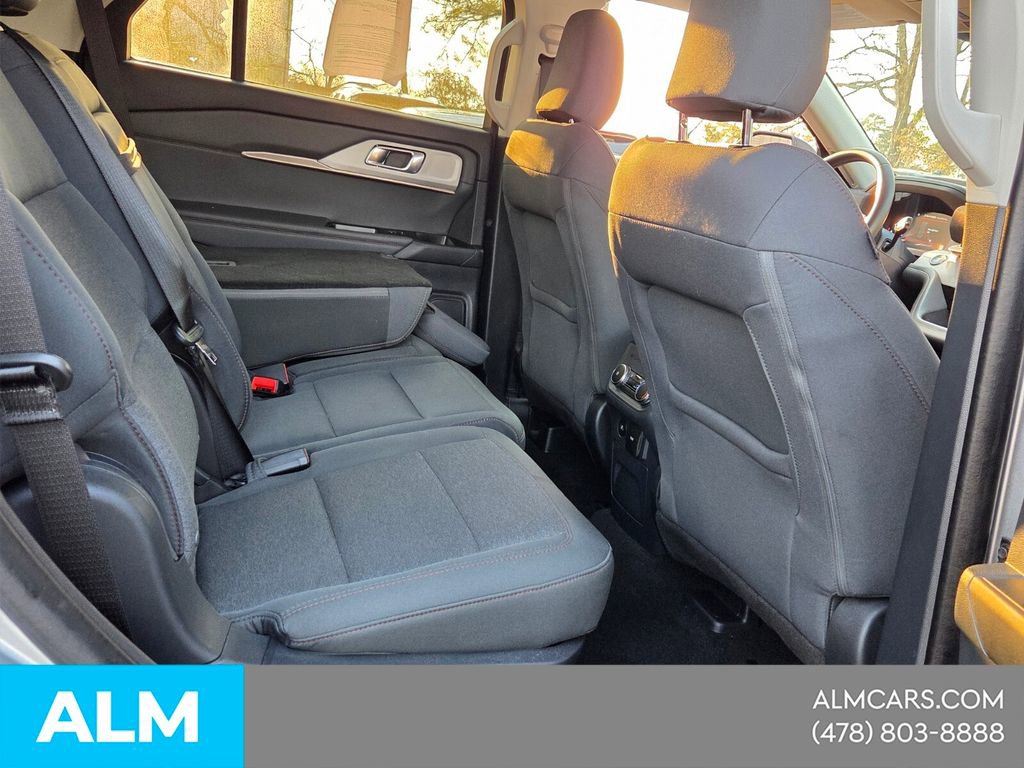 Used 2025 Ford Explorer Active image 18