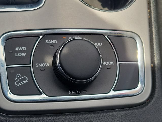 Used 2022 Jeep Grand Cherokee Limited AWD/4WD image 30