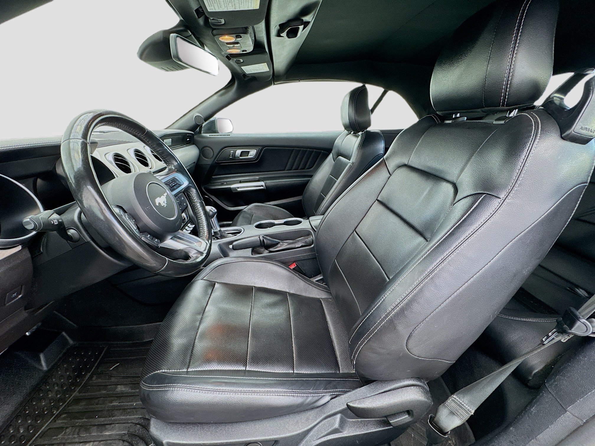 Used 2022 Ford Mustang Premium RWD image 13