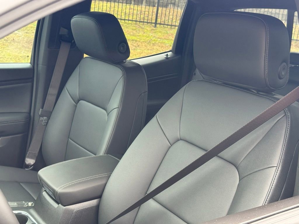 New 2026 GMC Canyon Elevation w/ Convenience Package image 18