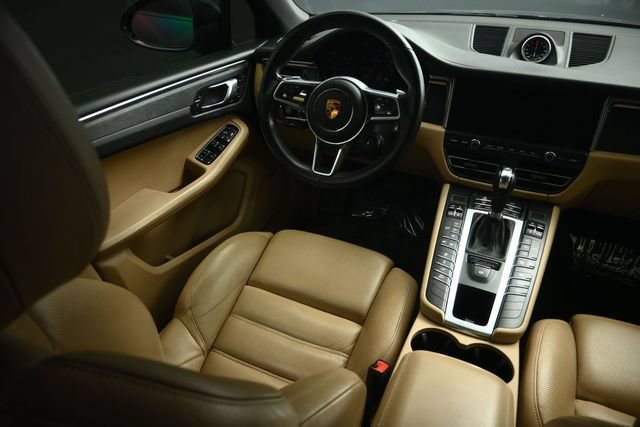 Used 2021 Porsche Macan GTS AWD/4WD image 47