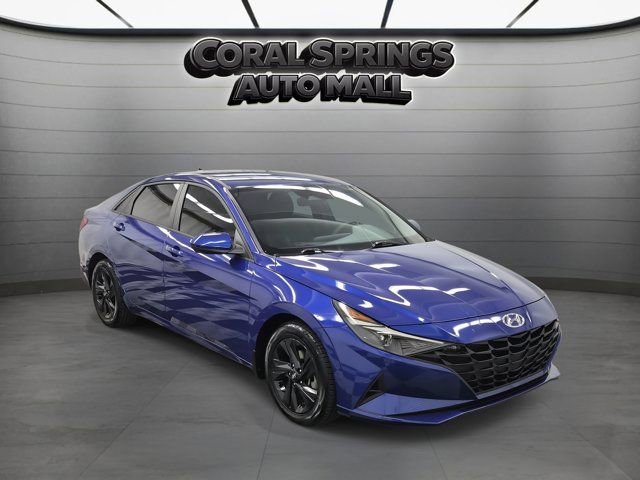 Used 2023 Hyundai Elantra SEL FWD image 1