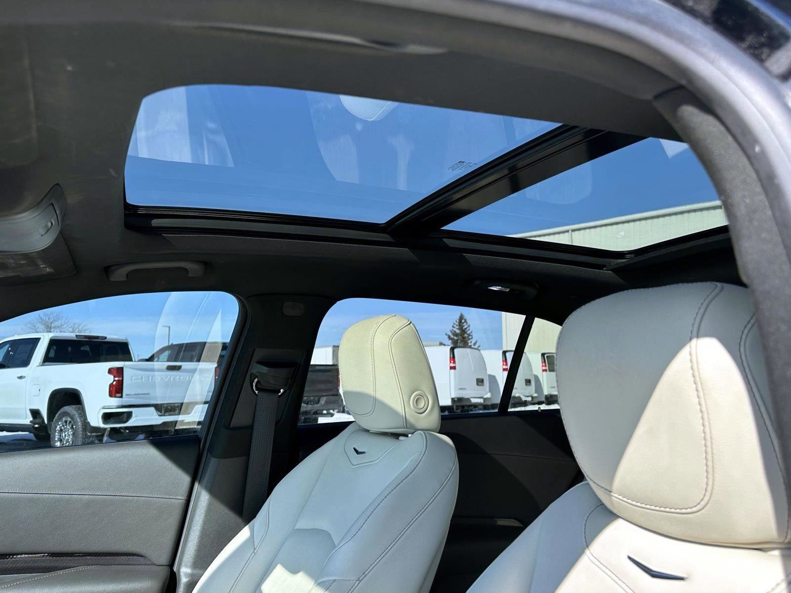 Used 2019 Cadillac XT4 Sport w/ Cold Weather Package image 19