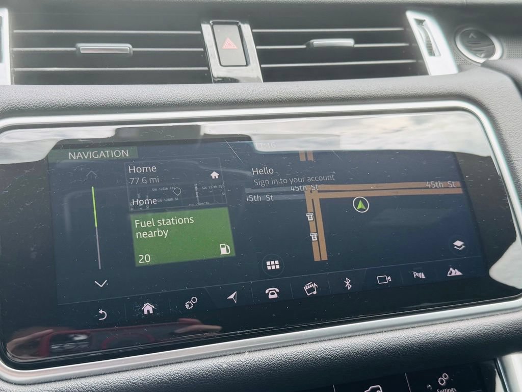 Used 2018 Land Rover Range Rover Sport HSE AWD/4WD image 26