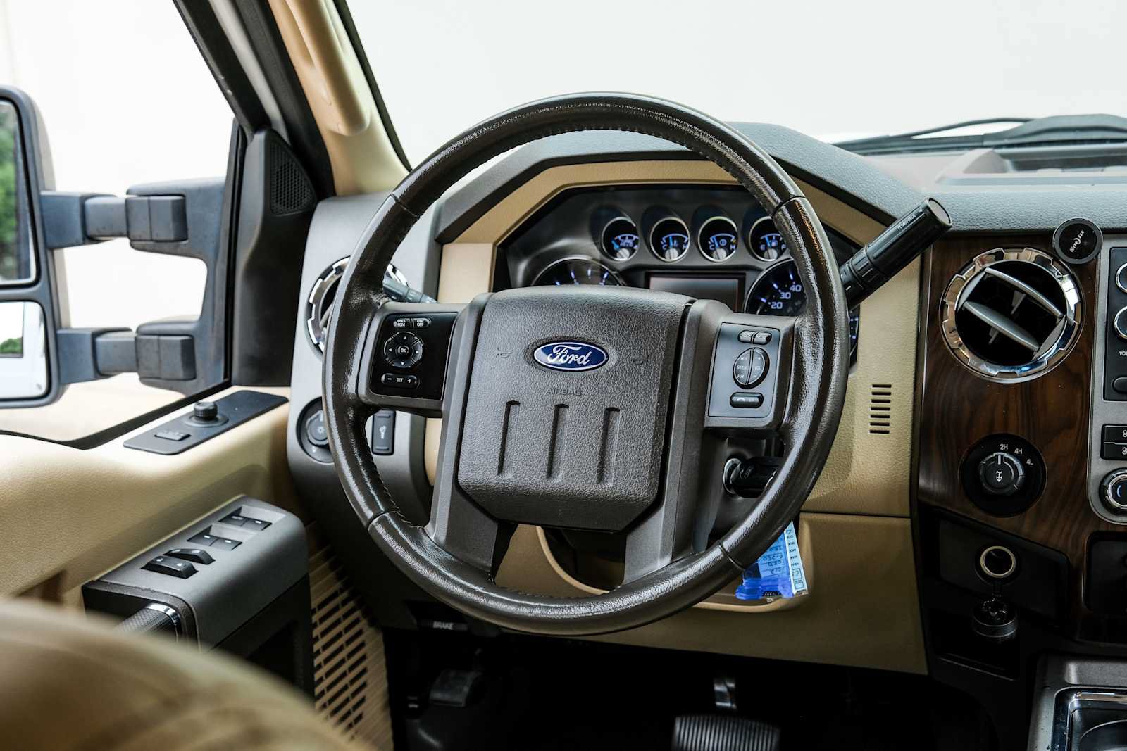 Used 2012 Ford F250 Lariat w/ FX4 Off Road Pkg AWD/4WD image 18
