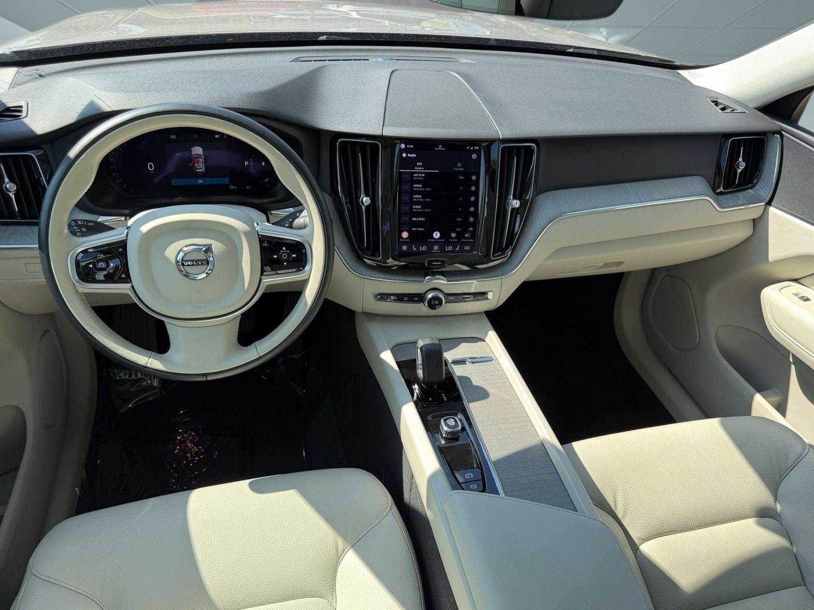 Used 2024 Volvo XC60 B5 Plus AWD/4WD image 17