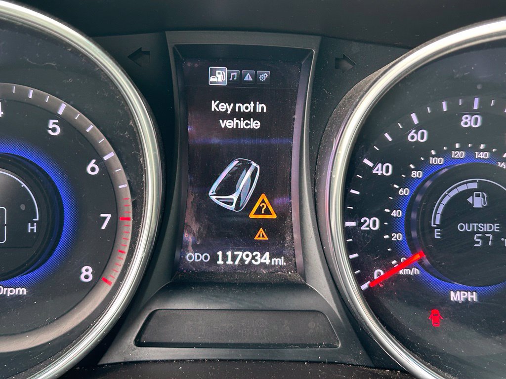 Used 2013 Hyundai Santa Fe Sport 2.0T AWD/4WD image 17