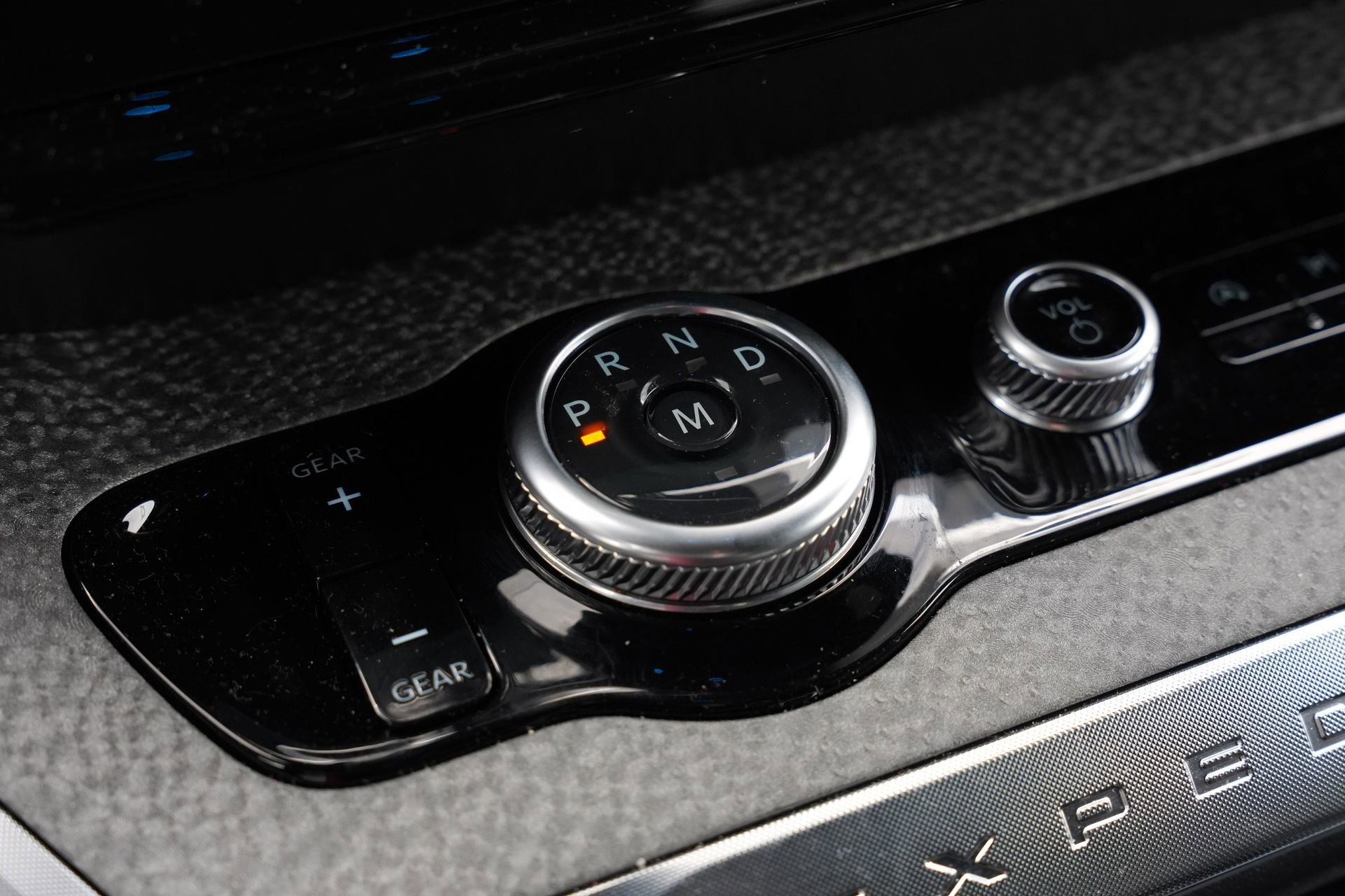 Used 2025 Ford Expedition Tremor image 14