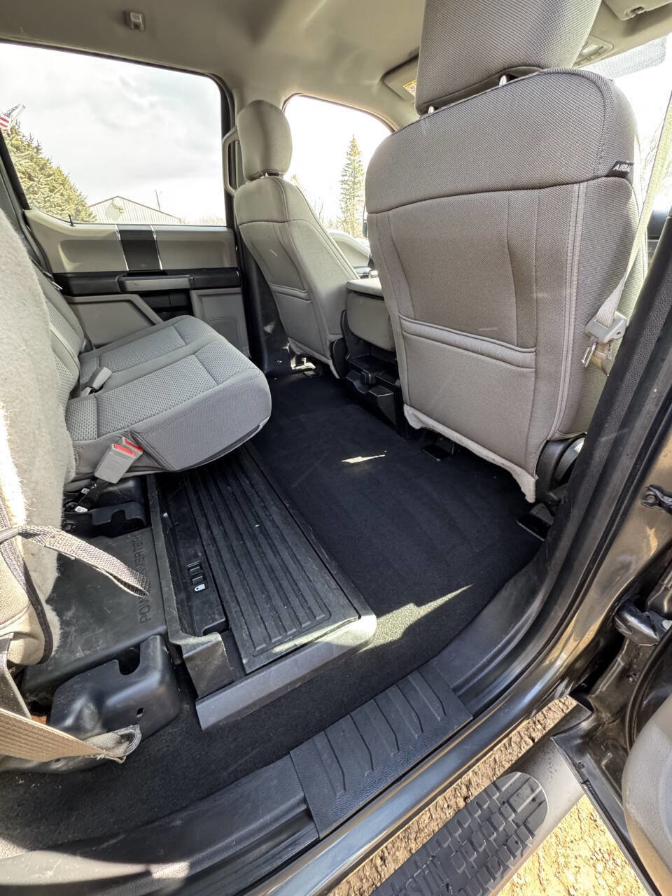 Used 2019 Ford F250 XLT w/ Camper Package image 56