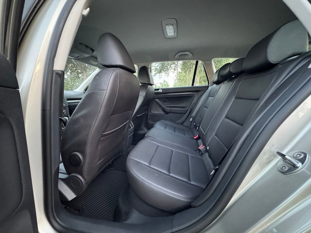 Used 2014 Volkswagen Jetta TDI FWD image 13