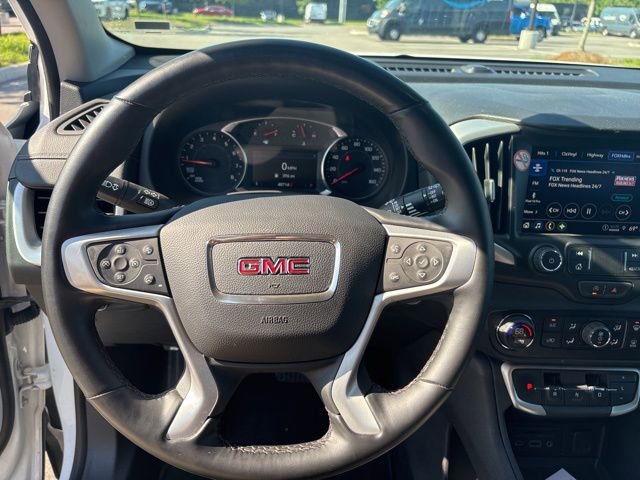 Used 2024 GMC Terrain SLT AWD/4WD image 30