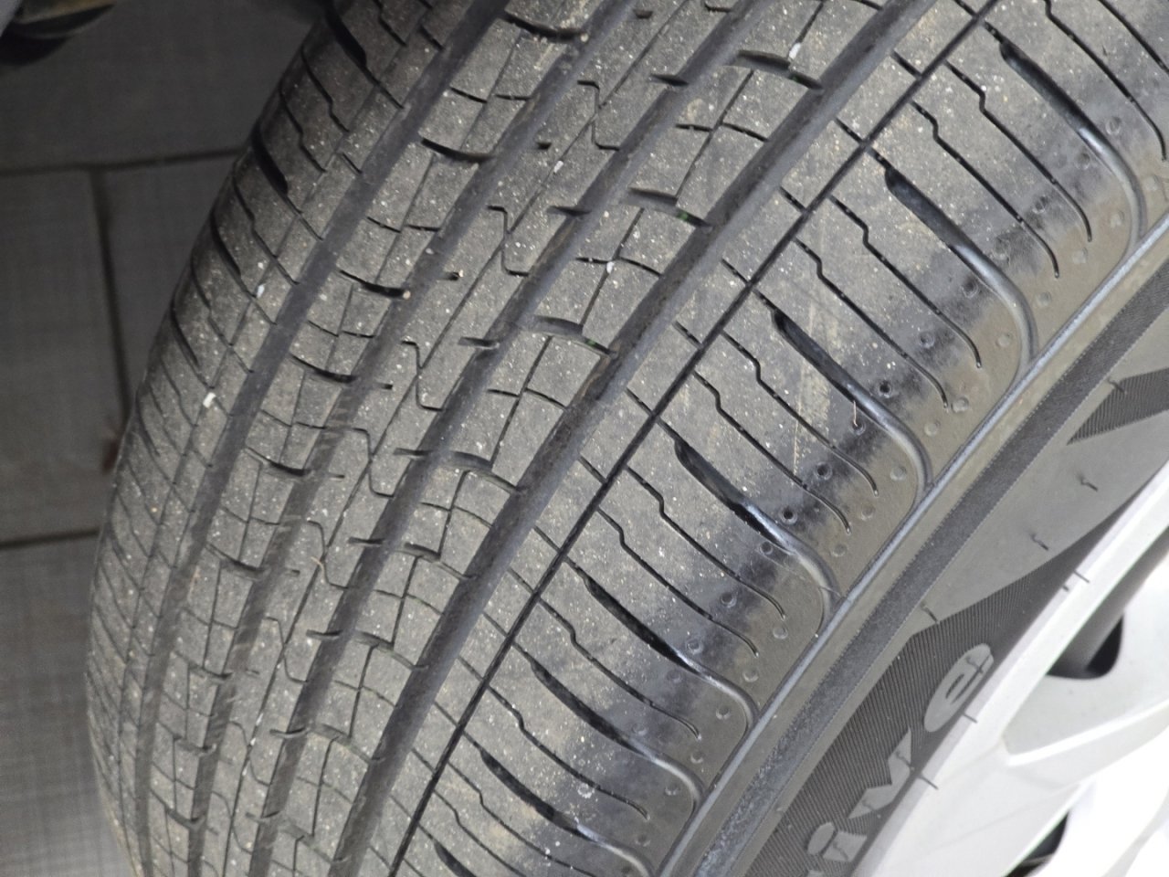 Certified 2022 Toyota RAV4 LE AWD/4WD image 9