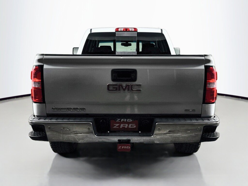 Used 2017 GMC Sierra 1500 SLE w/ Max Trailering Package AWD/4WD image 4