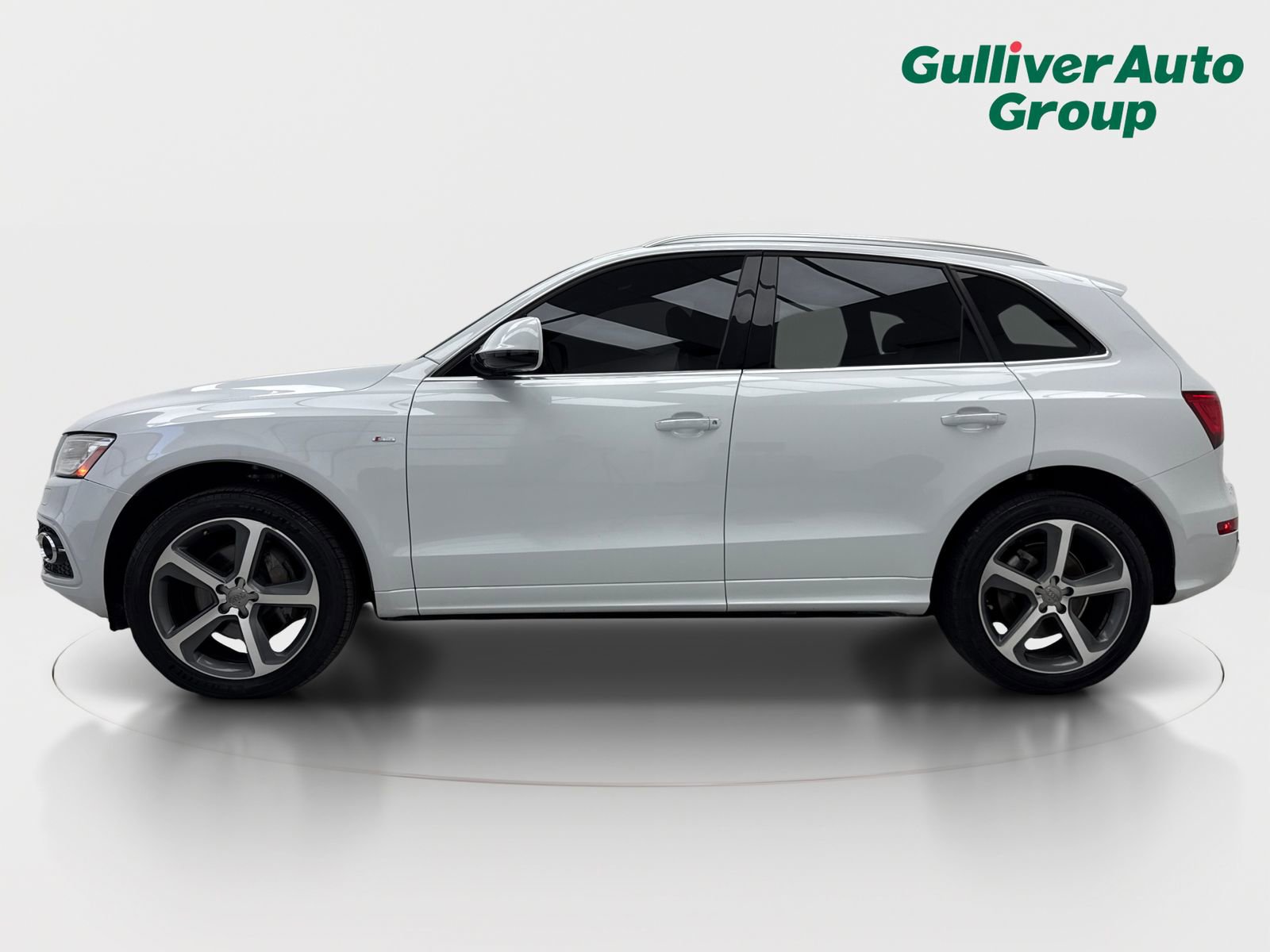 Used 2017 Audi Q5 3.0T Premium Plus w/ Technology Package image 3