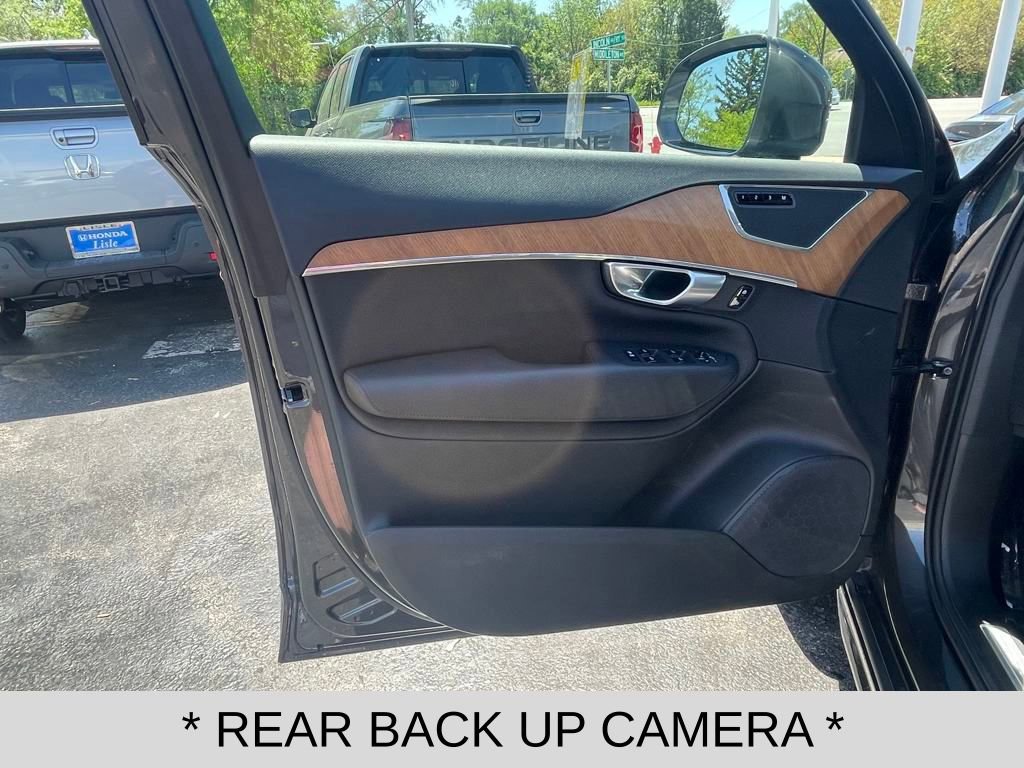 Used 2024 Volvo XC90 B6 Plus image 11