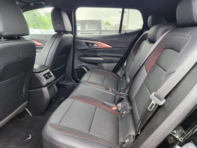 Used 2026 Chevrolet Equinox EV RS FWD image 16