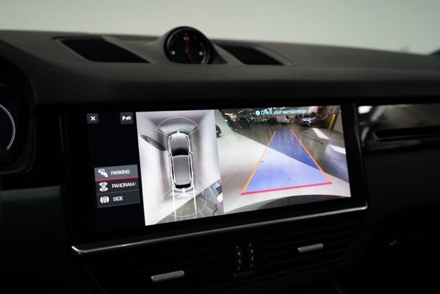 Used 2021 Porsche Cayenne AWD/4WD image 26