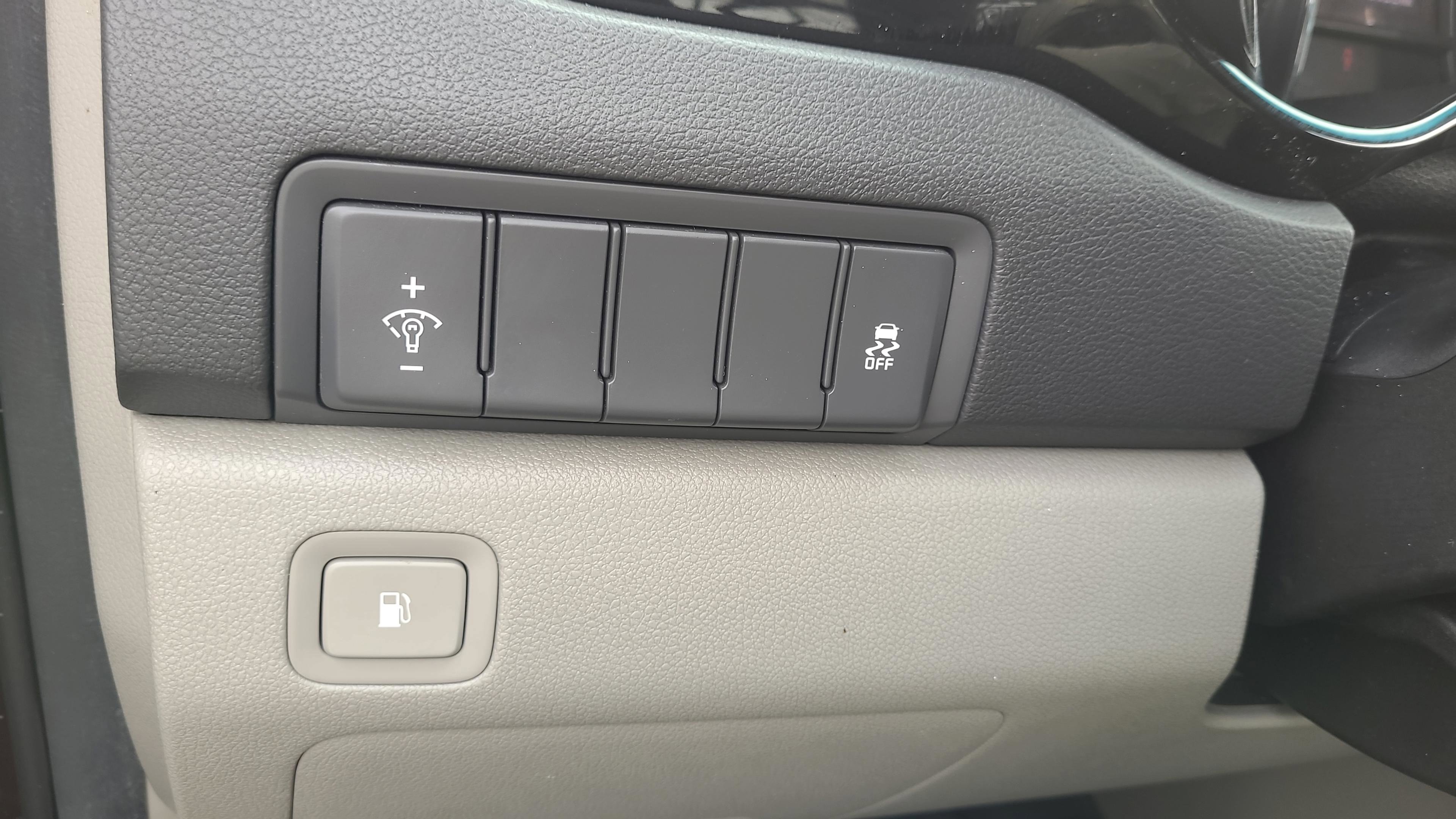 Used 2017 Kia Sedona EX image 23