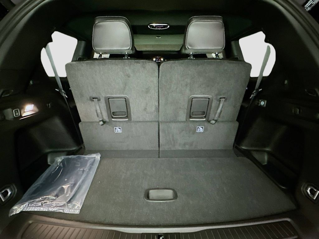 New 2025 Jeep Grand Cherokee L Limited w/ Luxury Tech Group II image 32