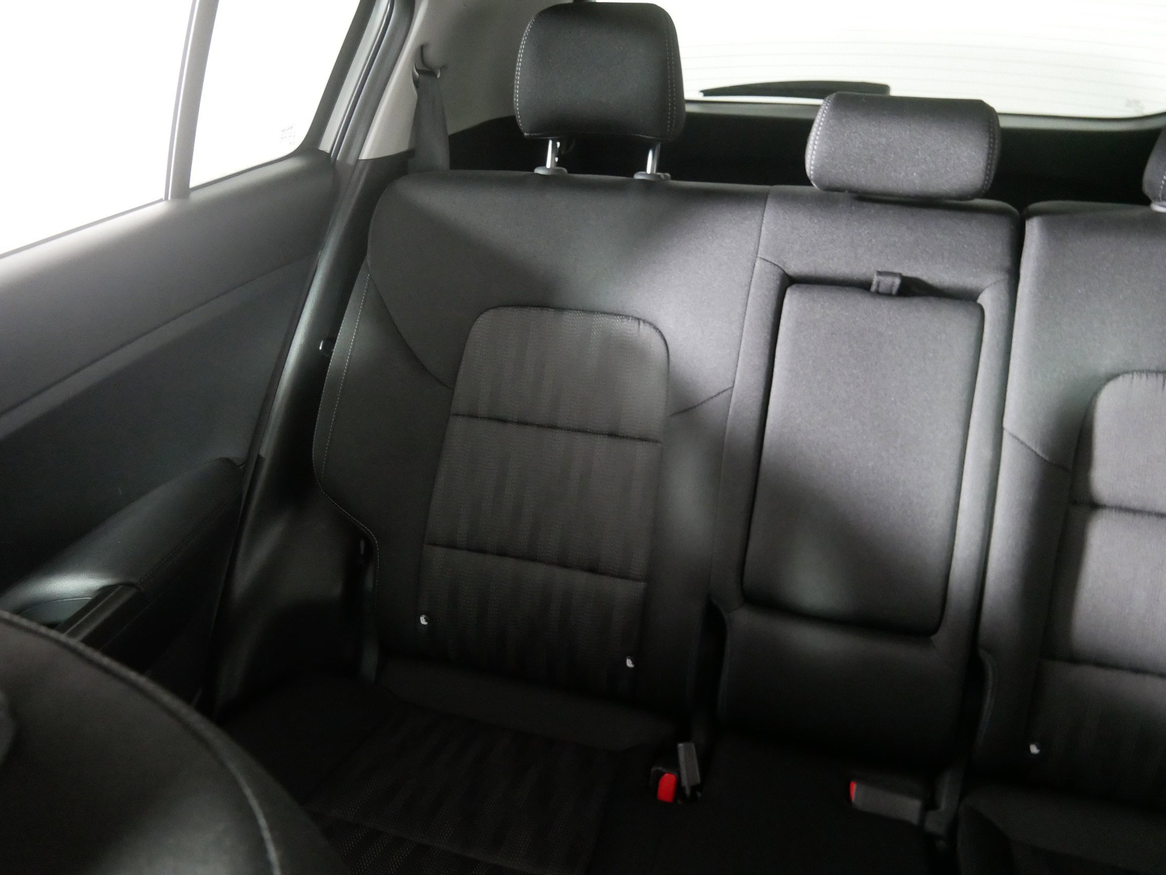 Used 2019 Kia Sportage LX image 12