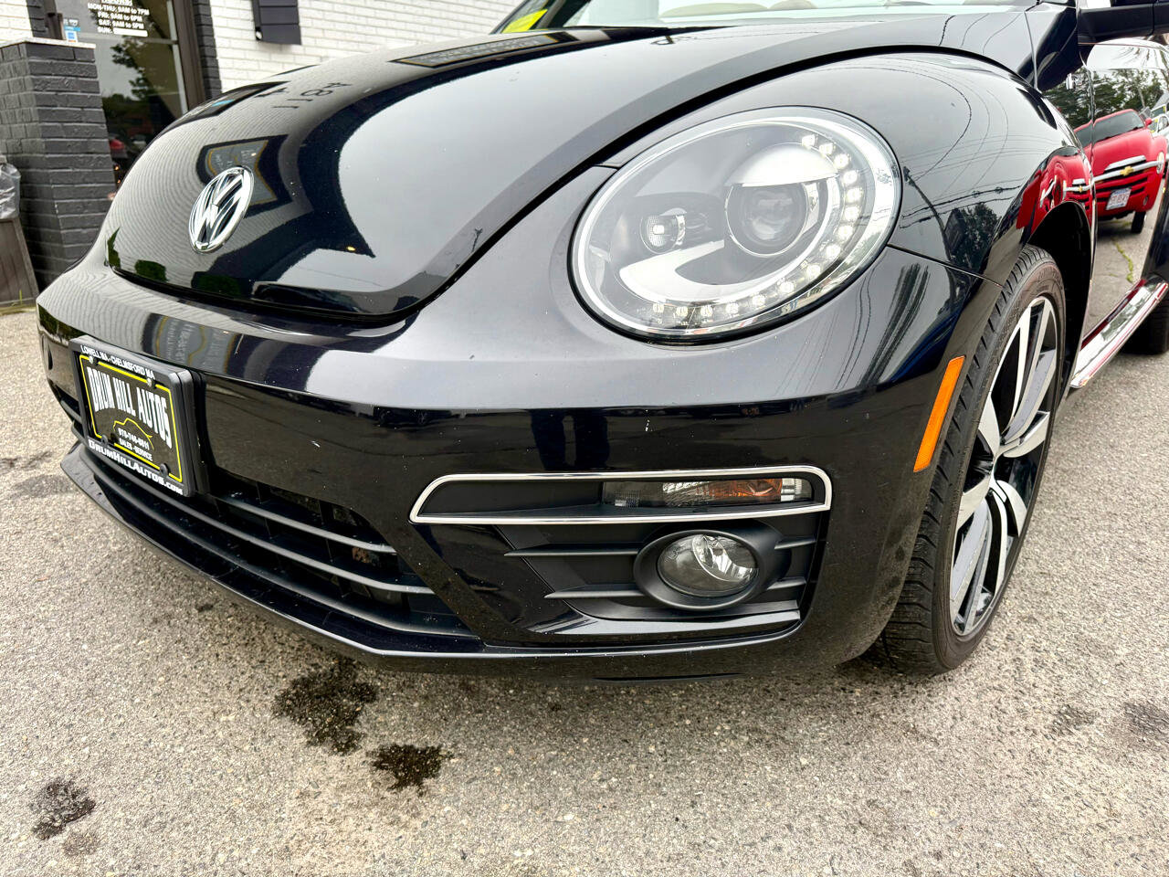 Used 2014 Volkswagen Beetle R-Line image 9