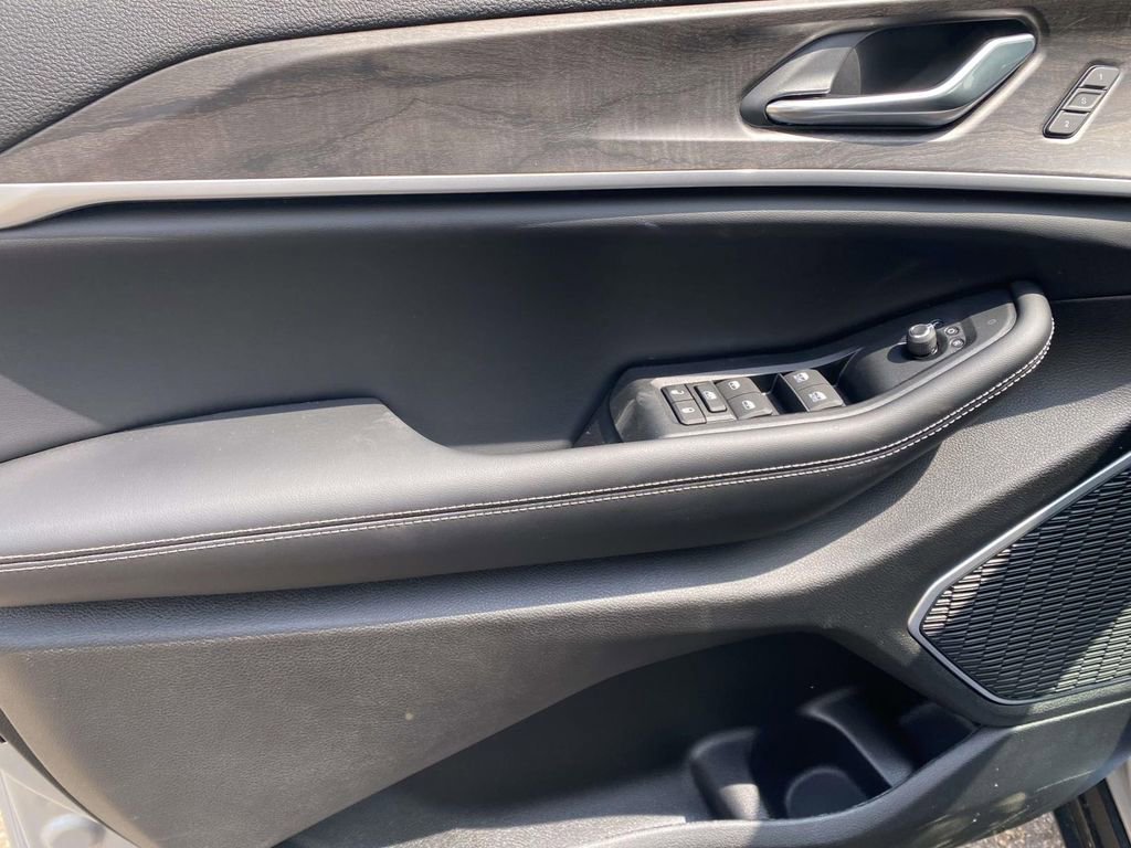 New 2026 Jeep Grand Cherokee Limited w/ Limited Altitude Package image 37