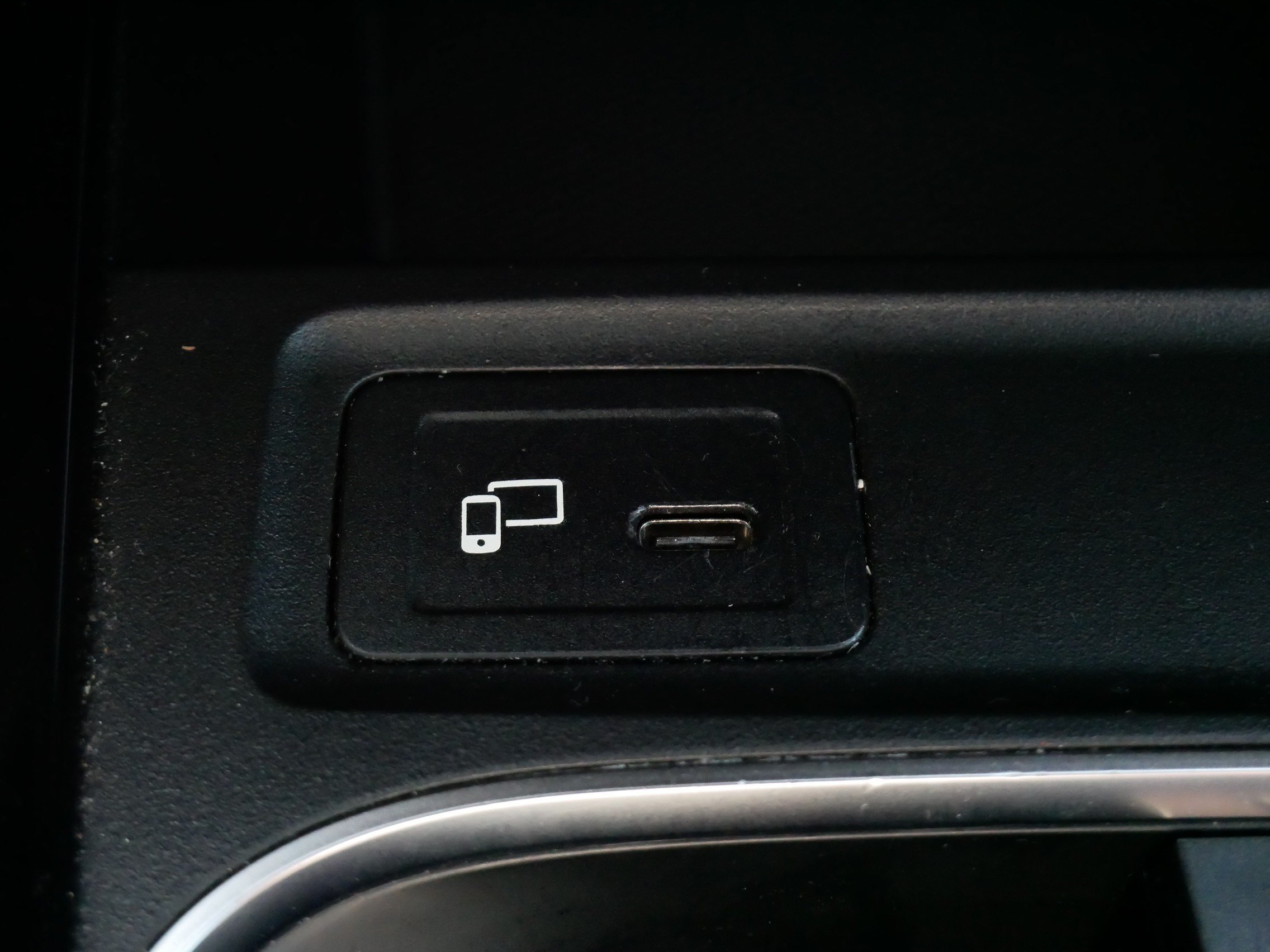Used 2022 Mercedes-Benz GLB 250 4MATIC image 29