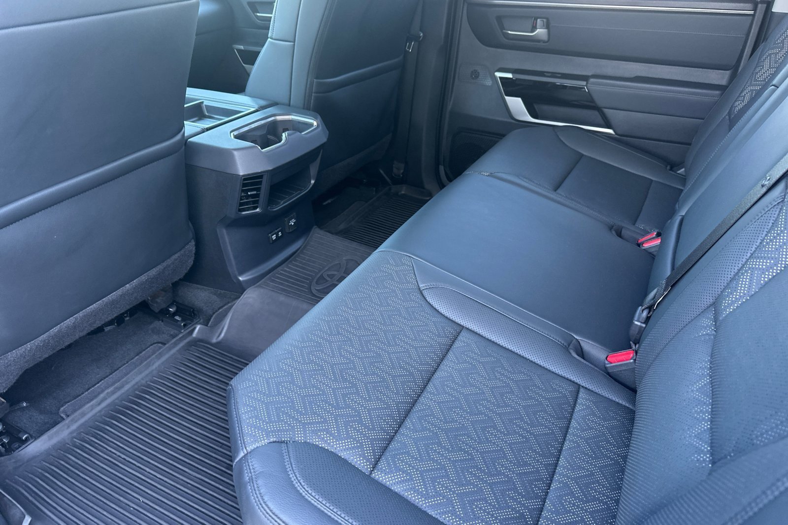 Used 2023 Toyota Tundra Limited image 11