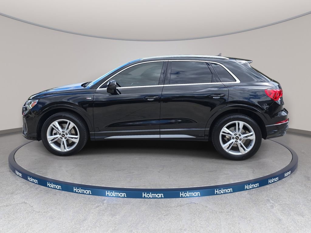 Used 2024 Audi Q3 2.0T Premium w/ Convenience Package AWD/4WD image 9