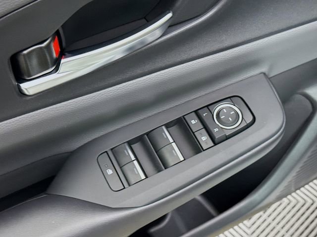 Used 2024 Toyota Prius XLE image 18