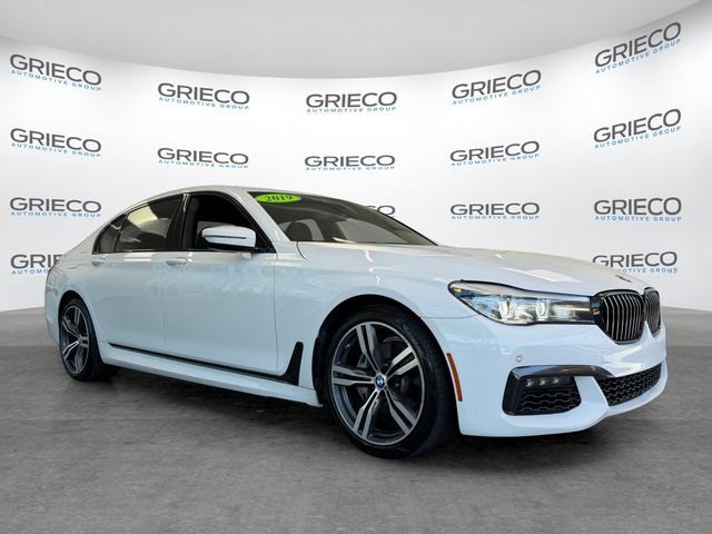 Used 2019 BMW 740i w/ M Sport Package RWD image 1