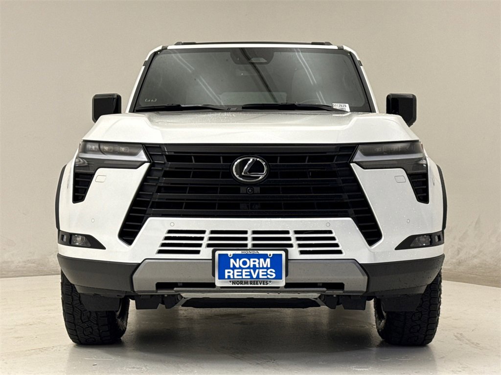 Used 2024 Lexus GX 550 image 3