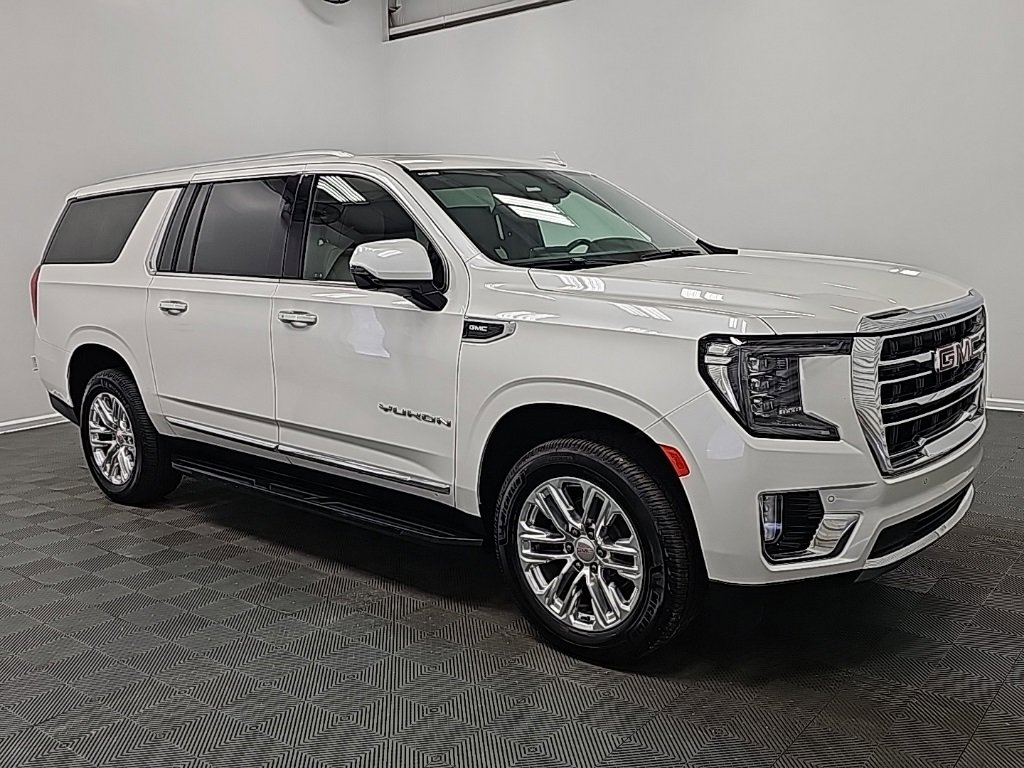 Used 2021 GMC Yukon XL SLT w/ SLT Premium Package image 2