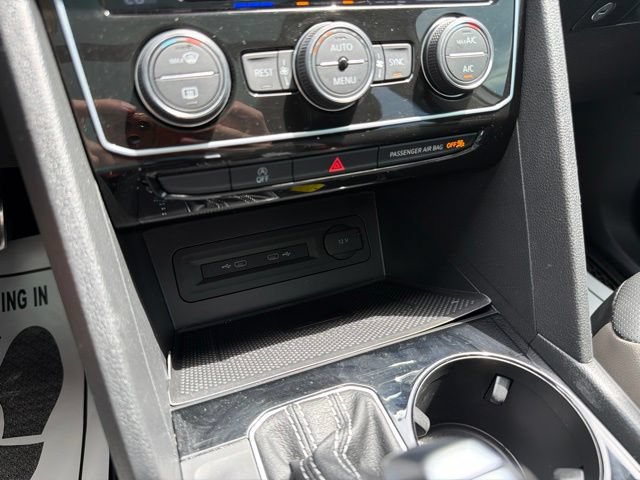 Used 2023 Volkswagen Atlas SEL Premium AWD/4WD image 36