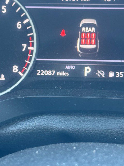 Used 2025 Nissan Pathfinder S AWD/4WD image 3