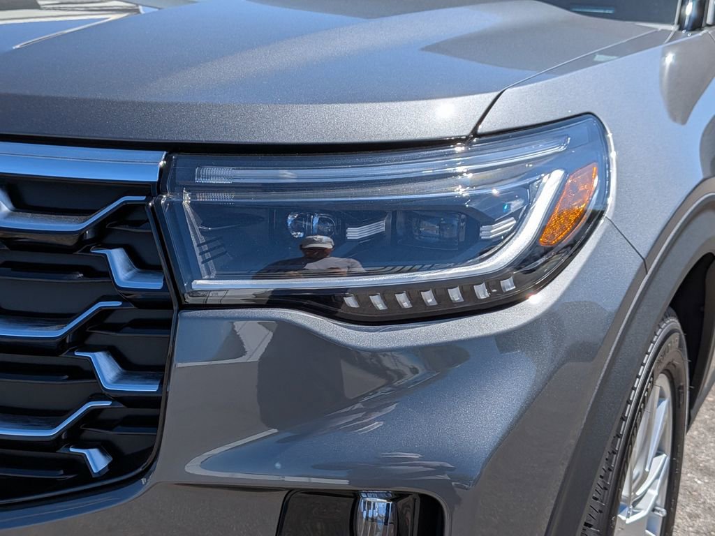 New 2026 Ford Explorer Platinum RWD image 10