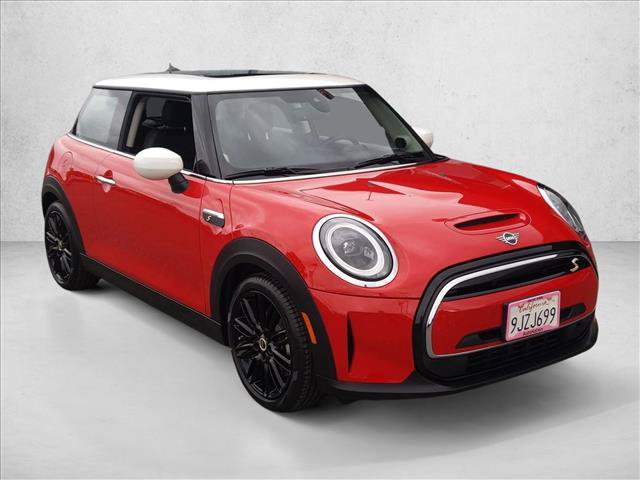 Used 2024 MINI Cooper SE FWD image 3