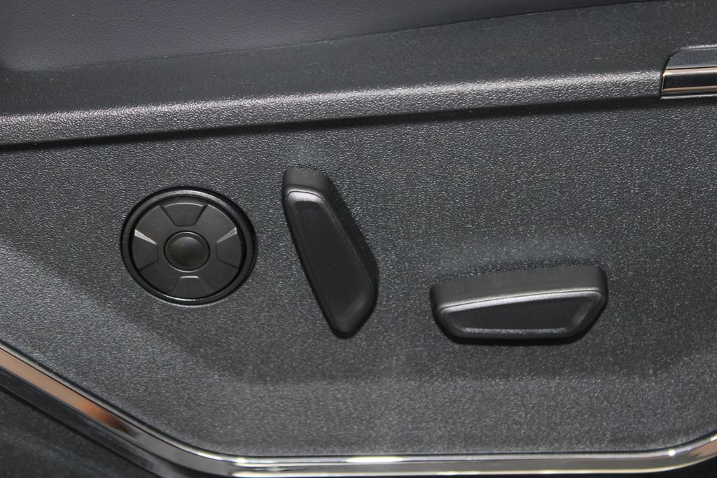 New 2026 Ford F250 Platinum AWD/4WD image 28