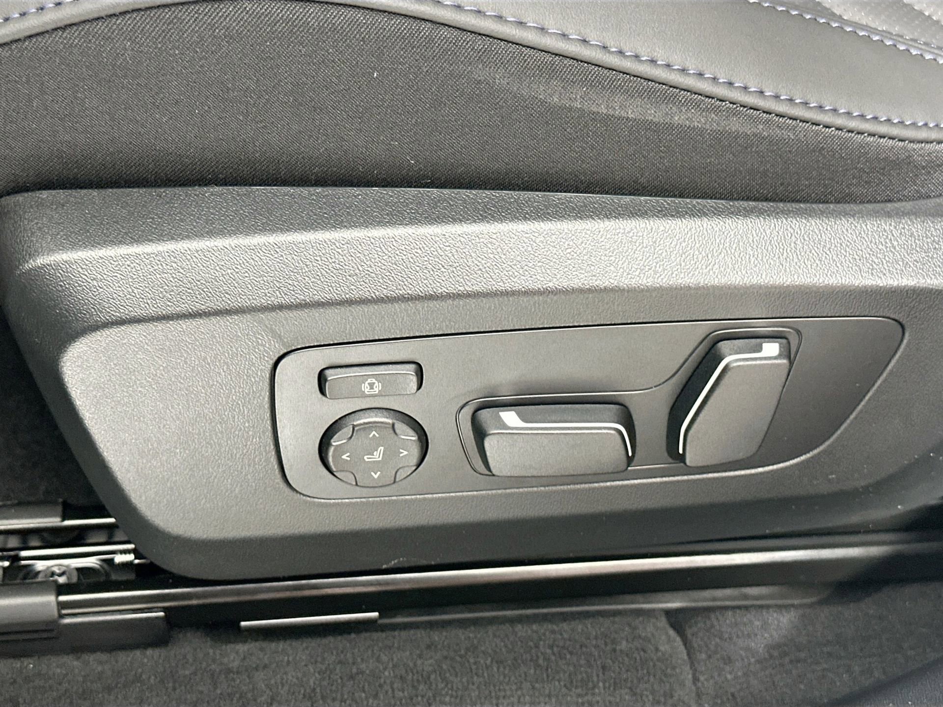 New 2026 BMW X3 xDrive30 w/ Premium Package image 19