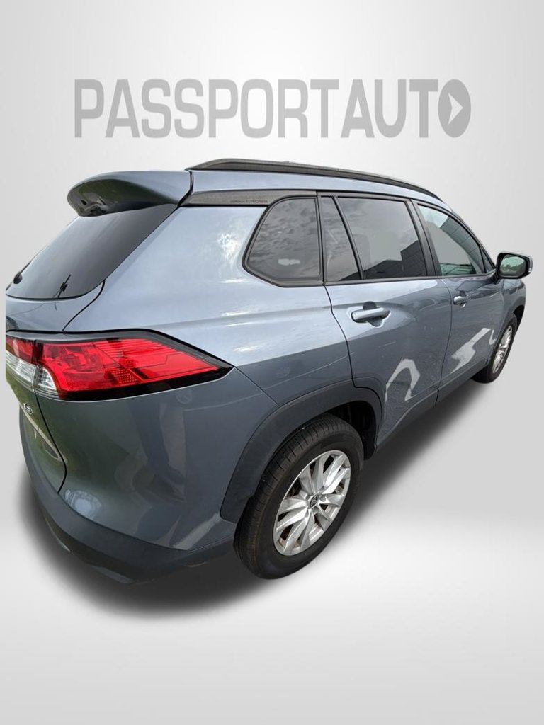 Certified 2022 Toyota Corolla Cross LE FWD image 2
