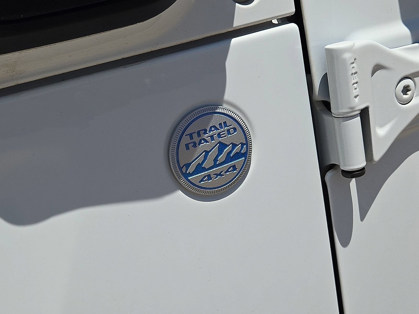 Used 2024 Jeep Wrangler Unlimited Sahara AWD/4WD image 12