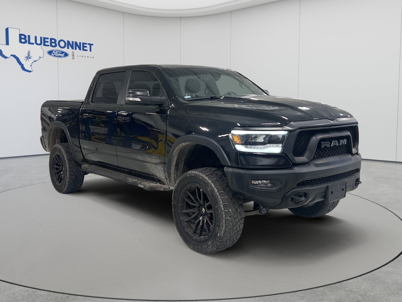 Used 2020 RAM 1500 Rebel w/ Rebel Level 1 Equipment Group AWD/4WD image 3