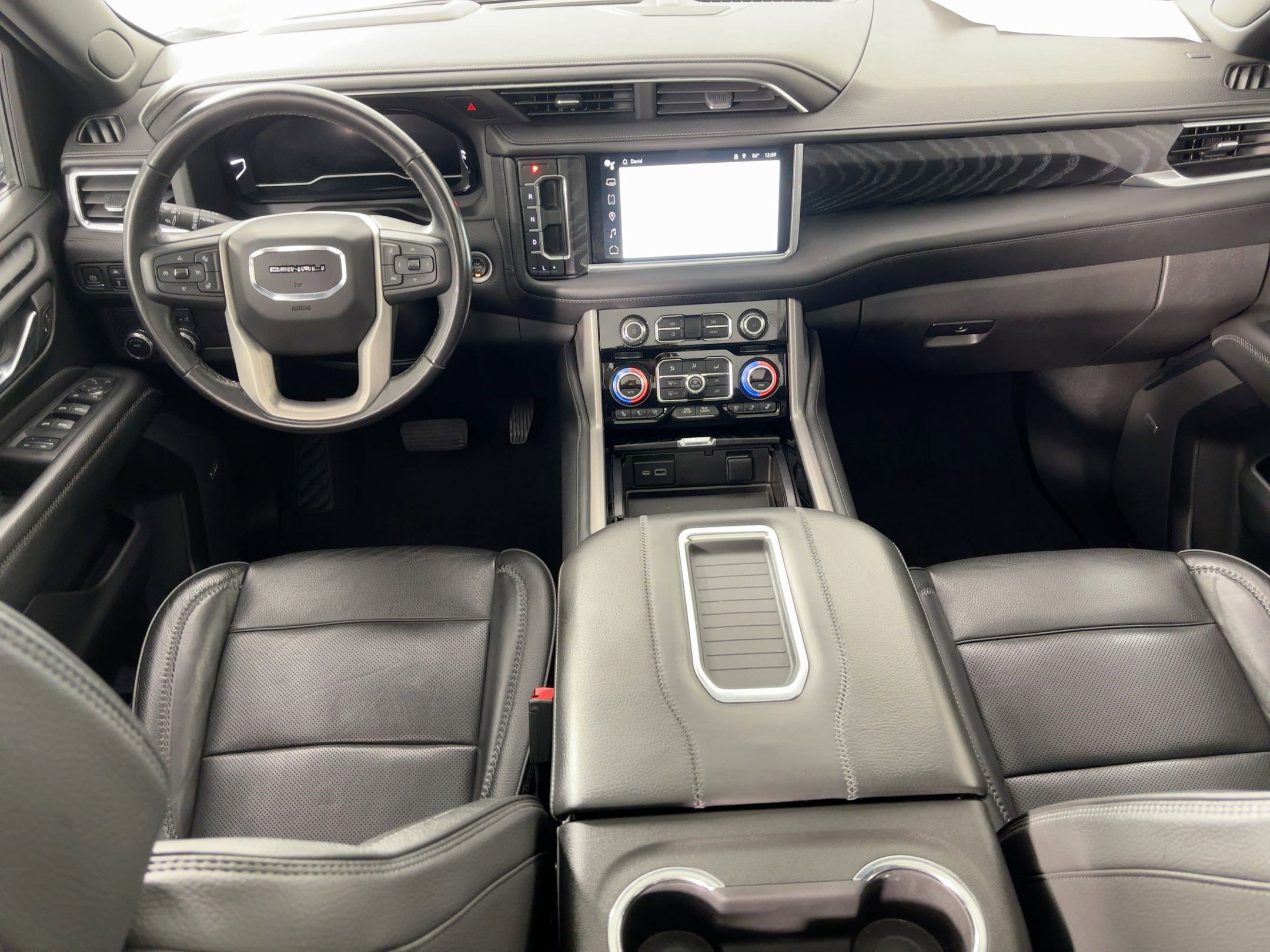 Used 2022 GMC Yukon Denali image 17