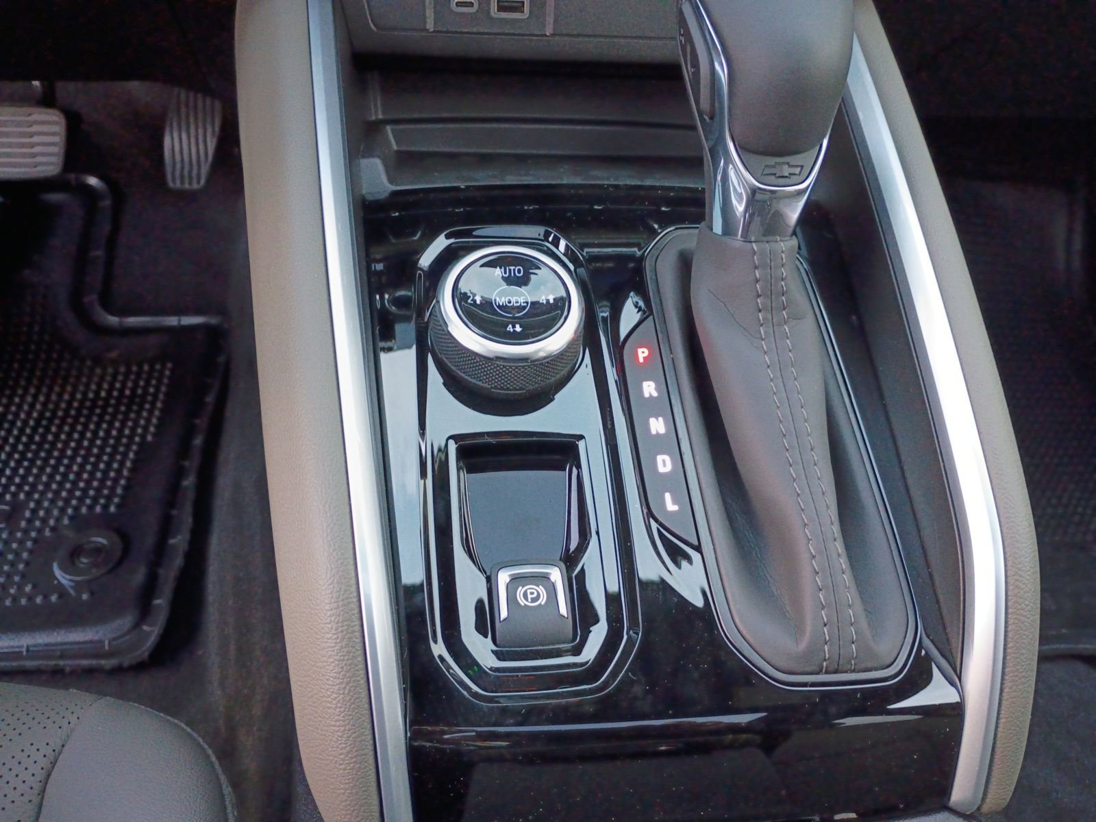 New 2026 Chevrolet Colorado ZR2 w/ Technology Package image 27