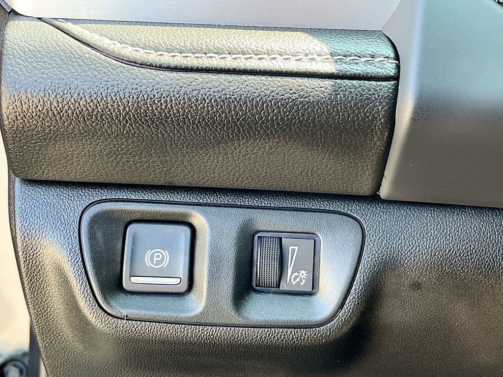 Used 2022 GMC Acadia SLT w/ Preferred Package image 10