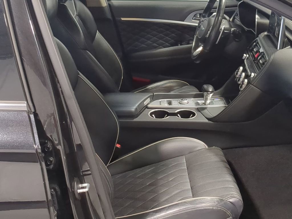 Used 2019 Genesis G70 2.0T Advanced w/ Dynamic Package image 27