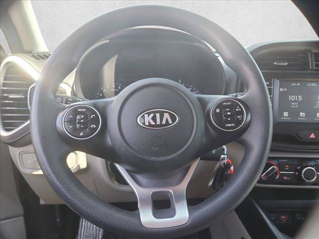 Used 2020 Kia Soul S FWD image 13