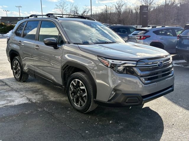 Used 2025 Subaru Forester Premium image 7